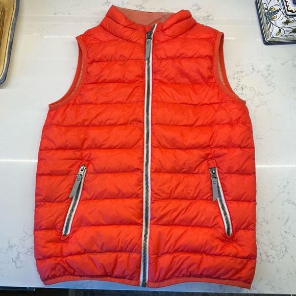 Hanna Andersson Kids Puffer Vest - Picture 2 of 9